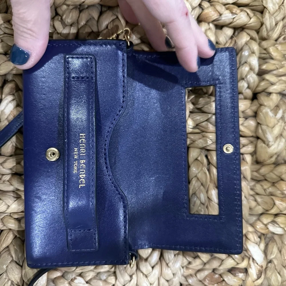 HENRI BENDEL Blue Leather Crossbody Wallet/Phone Purse - Picture 9 of 10